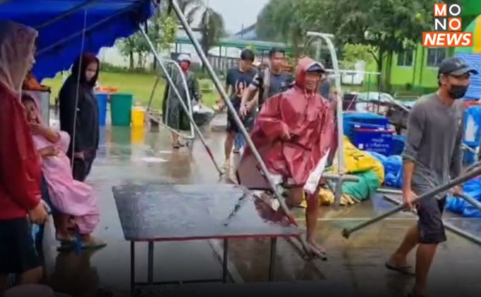 อพยพ 3 รอบ น้ำมูลไหลท่วมศูนย์พักพิง