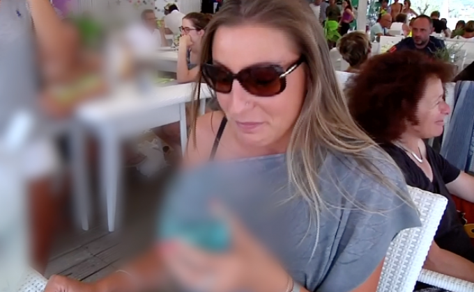 ไวน์สีฟ้าเทอร์ควอยซ์บุกตลาดฝรั่งเศส