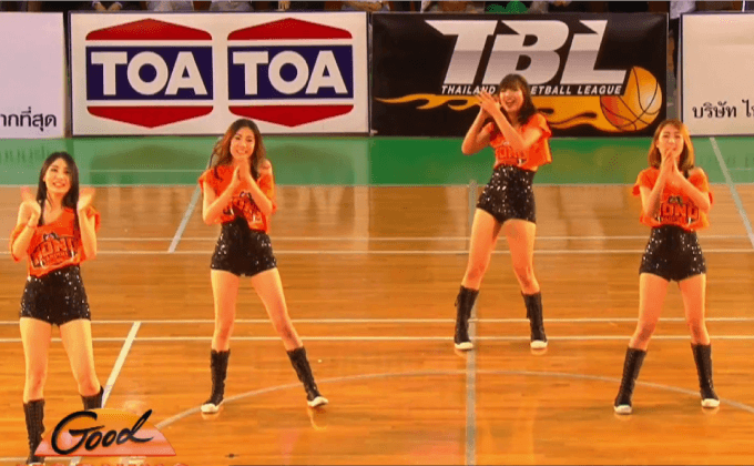 ดาวเด่นปอมปอมเชียร์ โมโนแวมไพร์