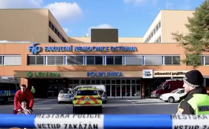 กราดยิงโรงพยาบาลในสาธารณะรัฐเช็ก