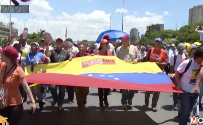 สหรัฐฯ คว่ำบาตร 13 นักการเมืองเวเนฯ