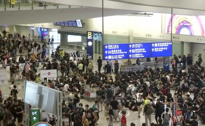 ฮ่องกง แจ้ง เปิดสนามบินวันนี้