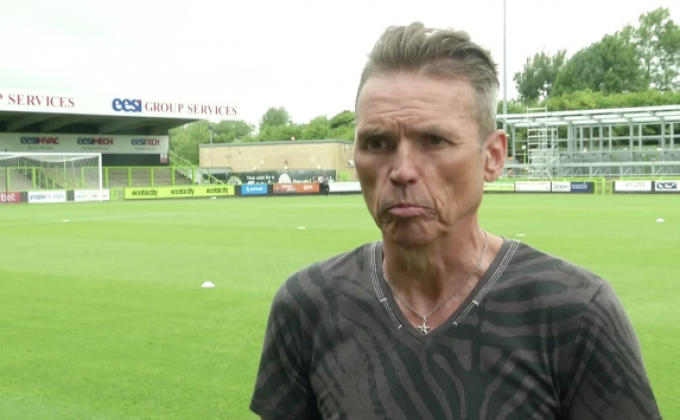 ทีมฟุตบอลสีเขียวจากอังกฤษ