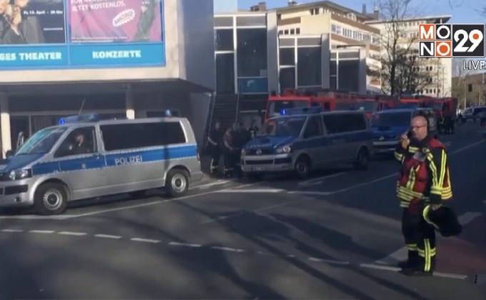 รถตู้พุ่งชนคนในเยอรมนี