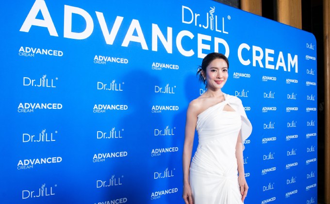 ความลับหน้าเด็ก นางเอกหน้าหวาน “แอฟ ทักษอร” กับ Dr.JiLL Advanced Cream