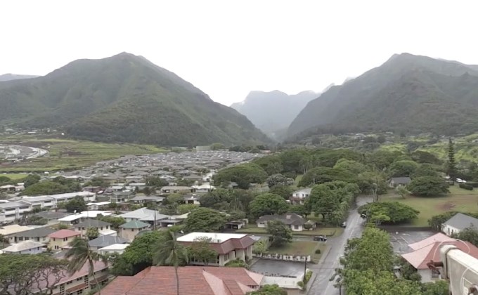 เฮอร์ริเคนเลนลดระดับลงเป็นพายุระดับ 3