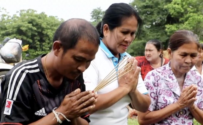 ชายหนุ่มเก็บเห็ดหลงป่า  สุดท้ายเดินกลับมาได้อย่างปลอดภัย