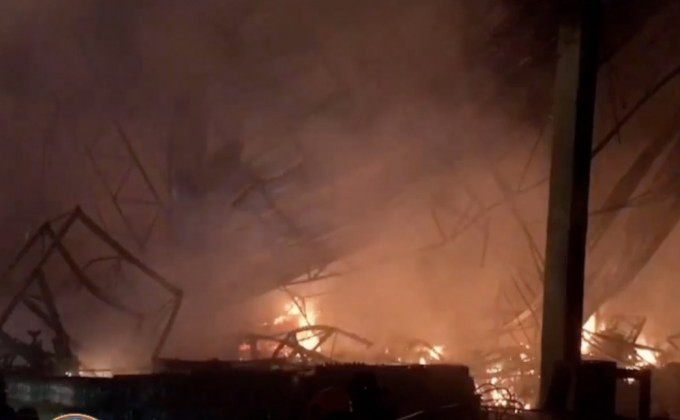 ไฟไหม้โกดังเก็บสินค้าห้างดัง