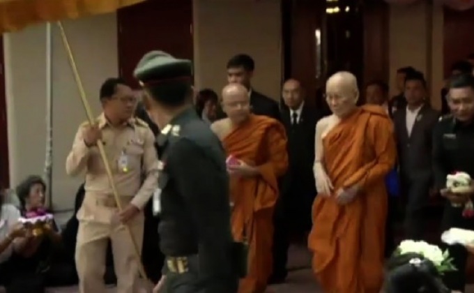 ประชาชนเฝ้าถวายสักการะสมเด็จพระสังฆราช