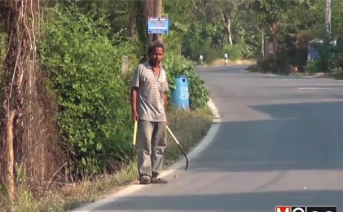 ชายวัย 44 ปีคุ้มคลั่งไล่ทำร้ายชาวบ้าน จ.อ่างทอง