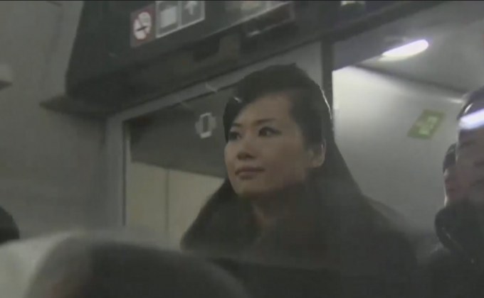 หัวหน้าวงเกิร์ลกรุ๊ปเกาหลีเหนือเดินทางถึงเกาหลีใต้