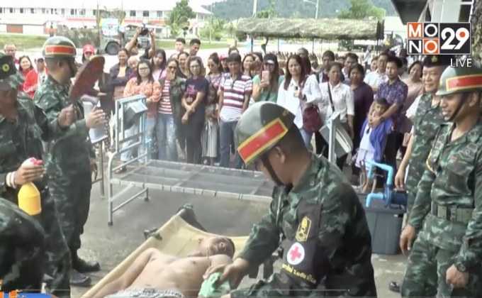 เปิดค่ายทหาร พาครอบครัวเยี่ยมชมลดความกังวล