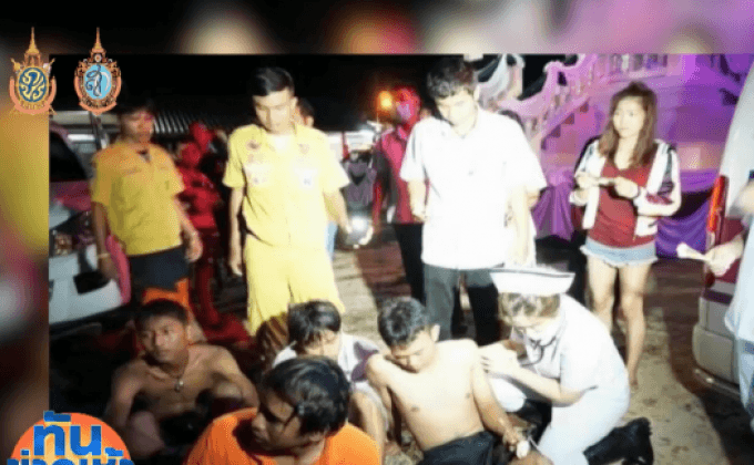 25 ฝีพายระทึก! เรือล่มหน้าวัดไตรภูมิ จ.เพชรบูรณ์