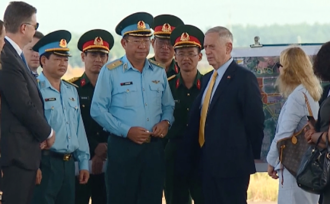 ​รมว.กลาโหมสหรัฐฯ เยือนอดีตฐานทัพในเวียดนาม