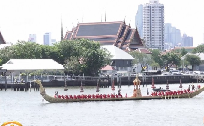 ตระการตา เรือพระที่นั่งสุพรรณหงส์