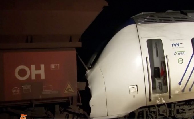 รถไฟโดยสารชนรถไฟบรรทุกสินค้าในเยอรมนี