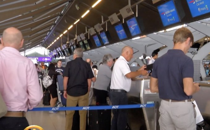 ​การบินไทยเร่งระบายผู้โดยสารตกค้างภายใน 3 วัน