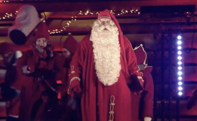 “ซานตาคลอส” เปิดเทศกาลคริสมาสต์