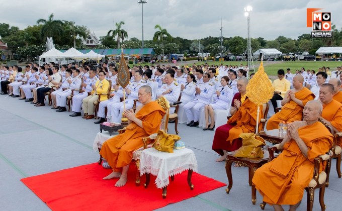 คณะสงฆ์หนกลาง เจริญพระพุทธมนต์ถวาย “ในหลวง”