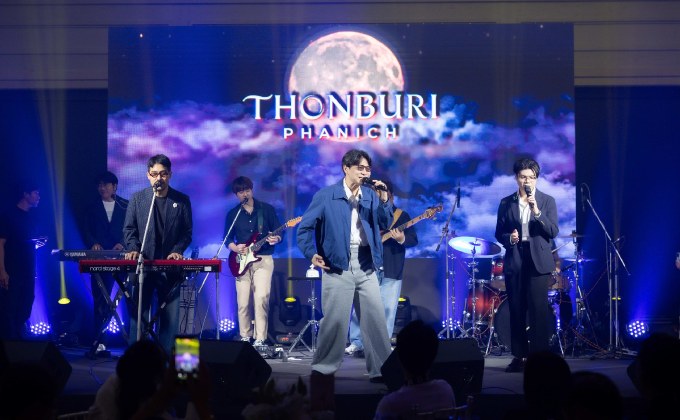 “วงลิปตา” เติมโมเมนต์สุดโรแมนติก! เสิร์ฟมินิคอนเสิร์ตเอ็กซ์คลูซีฟ ในค่ำคืนดินเนอร์งาน “Beyond the Green” ของธนบุรีพานิช