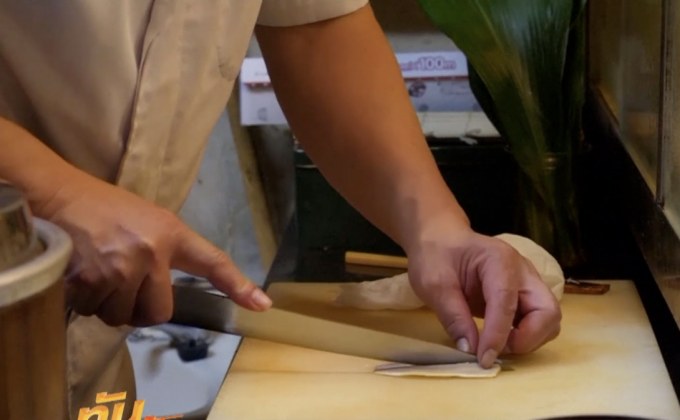 ร้านซูชิดั้งเดิมในย่านท่องเที่ยวกรุงโตเกียวหดหาย