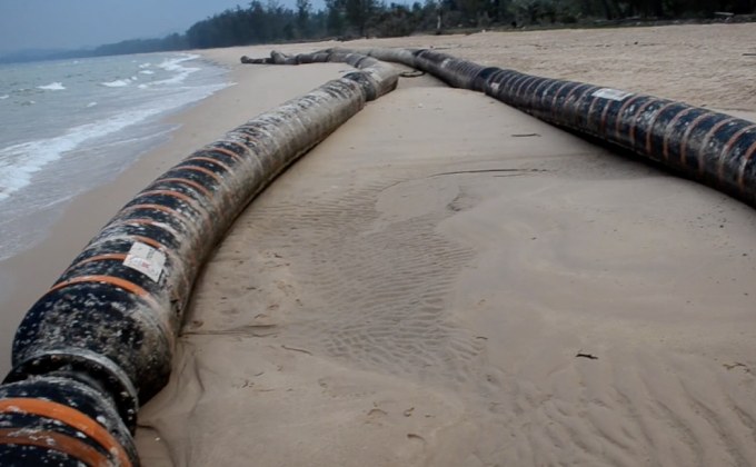 ยังไม่พบเจ้าของท่อน้ำมันเกยชายหาด จ.ชุมพร