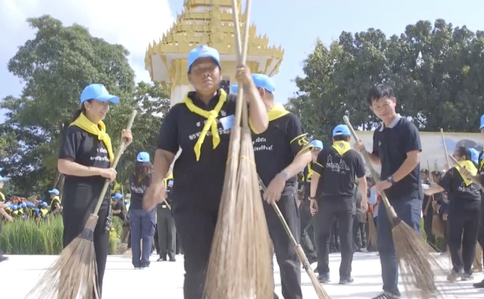 เตรียมให้เข้าชมพระเมรุมาศจำลอง จ.พิจิตร