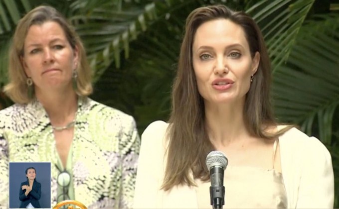 “แองเจลิน่า โจลี่” วอนนานาชาติช่วยผู้อพยพเวเนฯ