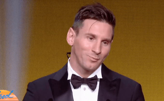 “เมสซี่” ผงาดคว้าบัลลงดอร์ 2015