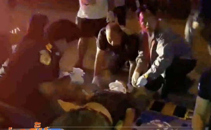 หนุ่มขี่ จยย.ถูกรถชนแล้วหนีโดนชนซ้ำอีกเจ็บสาหัส