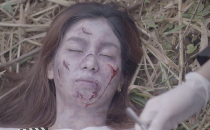 ฆ่าอำพราง ใน Diamond Eyes ตา-สัมผัส-ผี