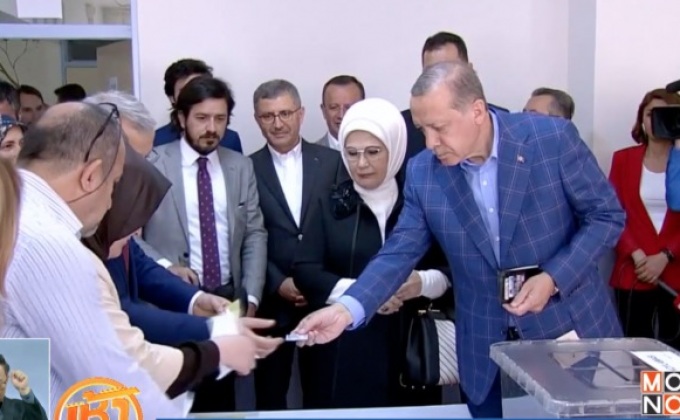 ตุรกีลงประชามติแก้ไขรัฐธรรมนูญเพิ่มอำนาจ ปธน.