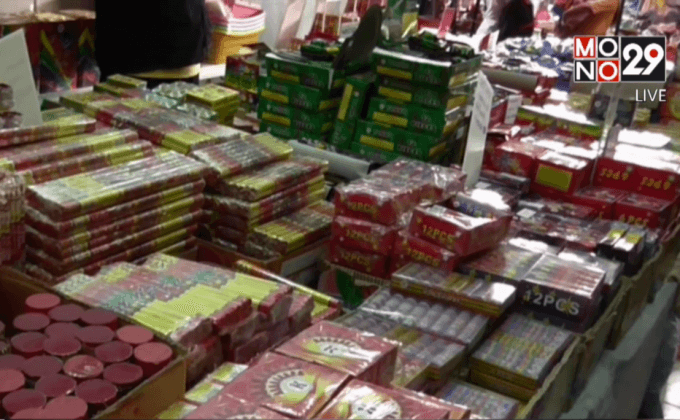 ตรวจร้านจำหน่ายพลุ-ดอกไม้ไฟ จ.อ่างทอง