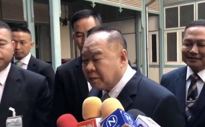 “ประวิตร” แจงไม่ได้อยู่บ้านหลวง แค่ใช้เป็นที่ตั้งมูลนิธิ