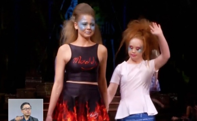 แฟชั่นเสื้อผ้าของนางแบบดาวน์ซินโดรม