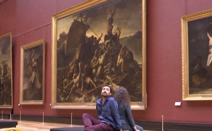 กิจกรรมค้างคืนในพิพิธภัณฑ์ลูฟวร์ของฝรั่งเศส