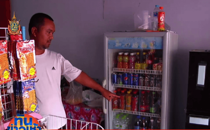 โจรแสบลักทรัพย์ร้านขายของชำ นั่งดื่มเบียร์ก่อนหนี