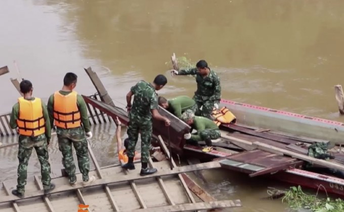 บ้านเก่าอายุ 120 ปีทรุด จ.พิษณุโลก