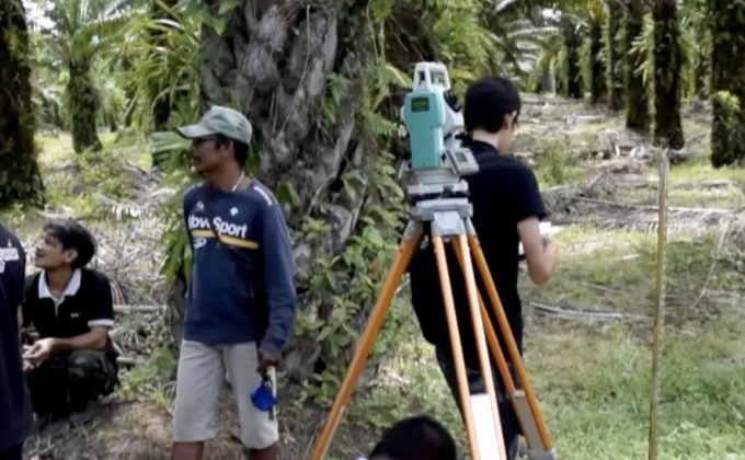 แย่งชิงที่ดิน ส.ป.ก.ยึดจากนายทุน จ.กระบี่