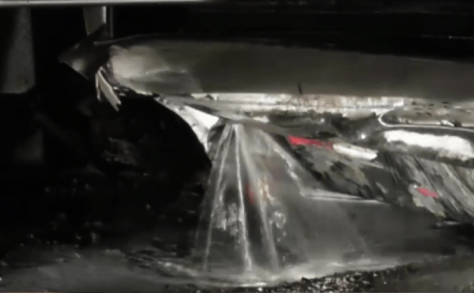 รถบรรทุกดีเซลพลิกคว่ำ ถ.บรมราชชนนี