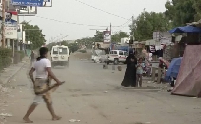 เหตุโจมตีทางอากาศใส่เมืองท่าในเยเมน