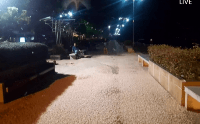 แมงชีปะขาว หลายล้านตัวเล่นไฟนครพนม