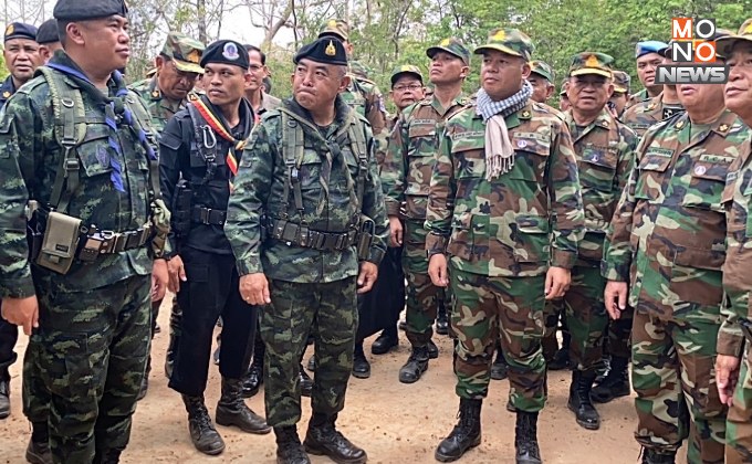 “รมว.กลาโหมกัมพูชา” ชม “ปราสาทตาเมือนธม” พูดคุยทหารไทย ถามยอดนักท่องเที่ยว-ขอรักษามิตรภาพที่ดีต่อกัน