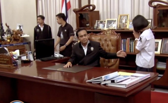 ทำเนียบจัดงานวันเด็กเปิดนั่งเก้าอี้นายกฯ