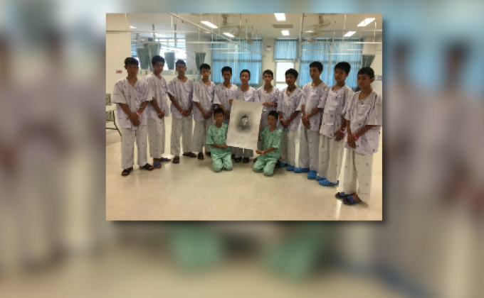 ทีมหมูป่าร่ำไห้ หลังรู้ข่าว “น.ต.สมาน” พลีชีพช่วยชีวิต