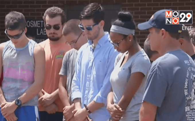 ไว้อาลัยแก่เหยื่อจากเหตุกราดยิงในสหรัฐฯ