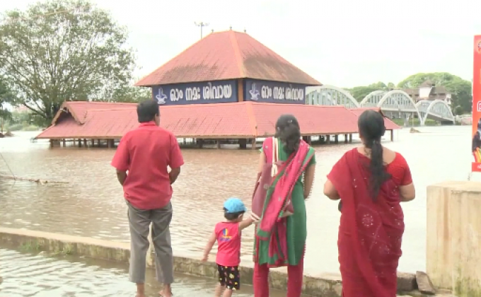 ยอดตาย 774 คนจากฝนตกหนัก-น้ำท่วมทั่วอินเดีย