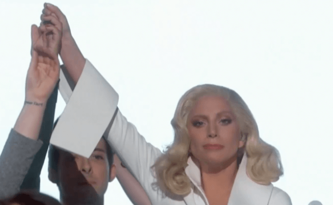 คนดังใช้เวทีออสการ์สะท้อนปัญหาสังคม