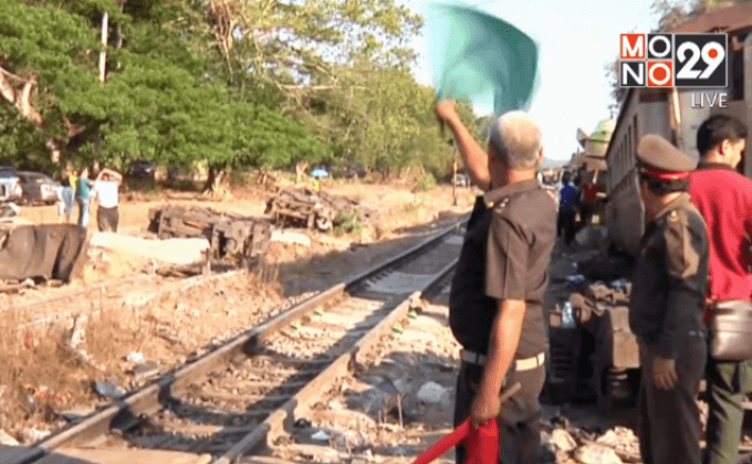 รถไฟสายใต้เปิดวิ่งตามปกติแล้ว หลังชนรถขยะ