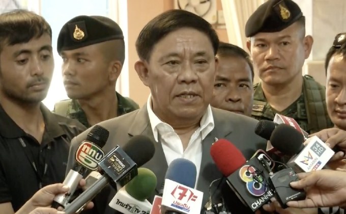 ผู้ว่าฯ กทม.กราบขออภัยเจ้าอาวาสวัดไทร